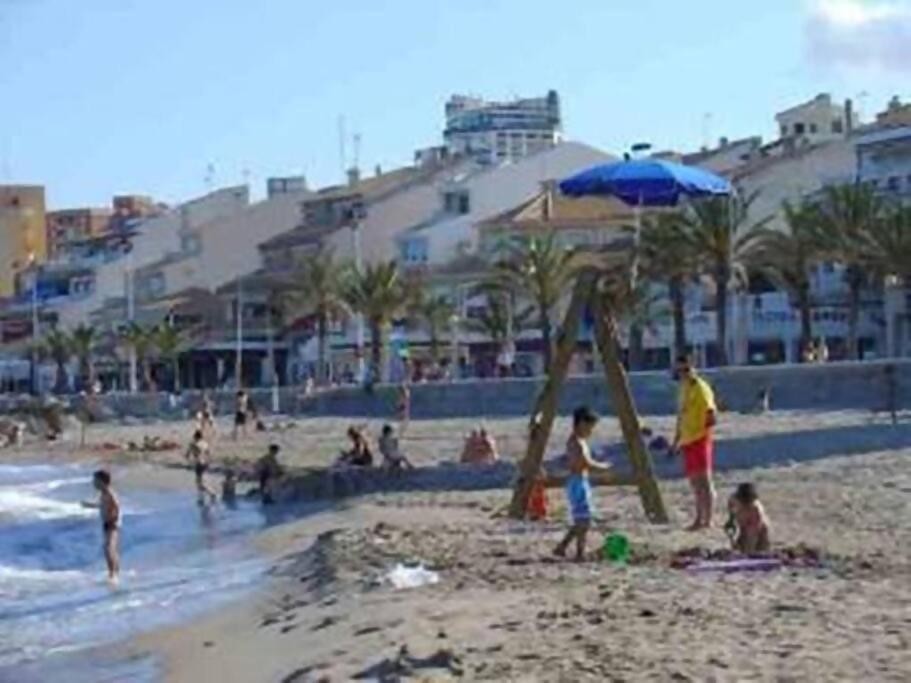 Beachside Apartment In The Centre Of El Campello Kültér fotó